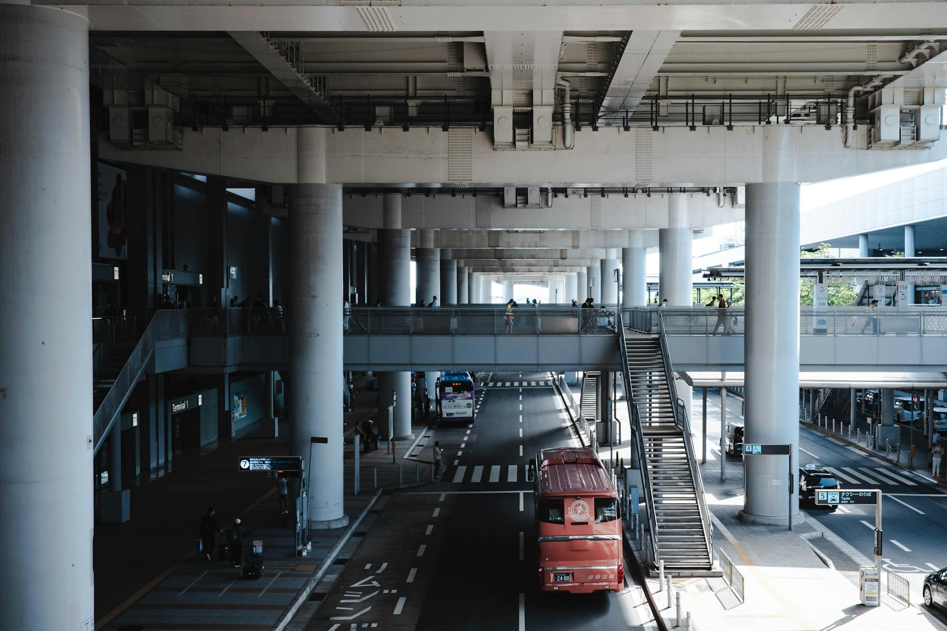 Kansai International Airport terminal building - how to get to Osaka by flight