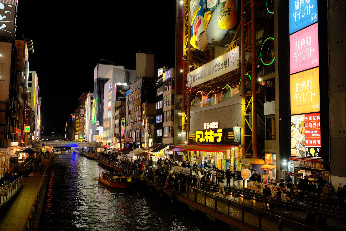 Dotonbori street vendors - Osaka markets
