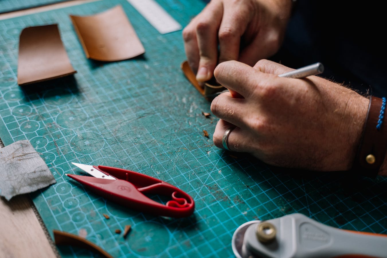 Osaka craft workshops pottery calligraphy artisan