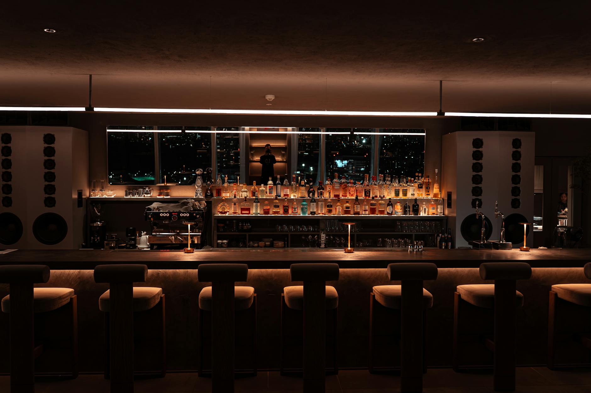 High-floor cocktail bar with night city views at an Osaka luxury hotel
